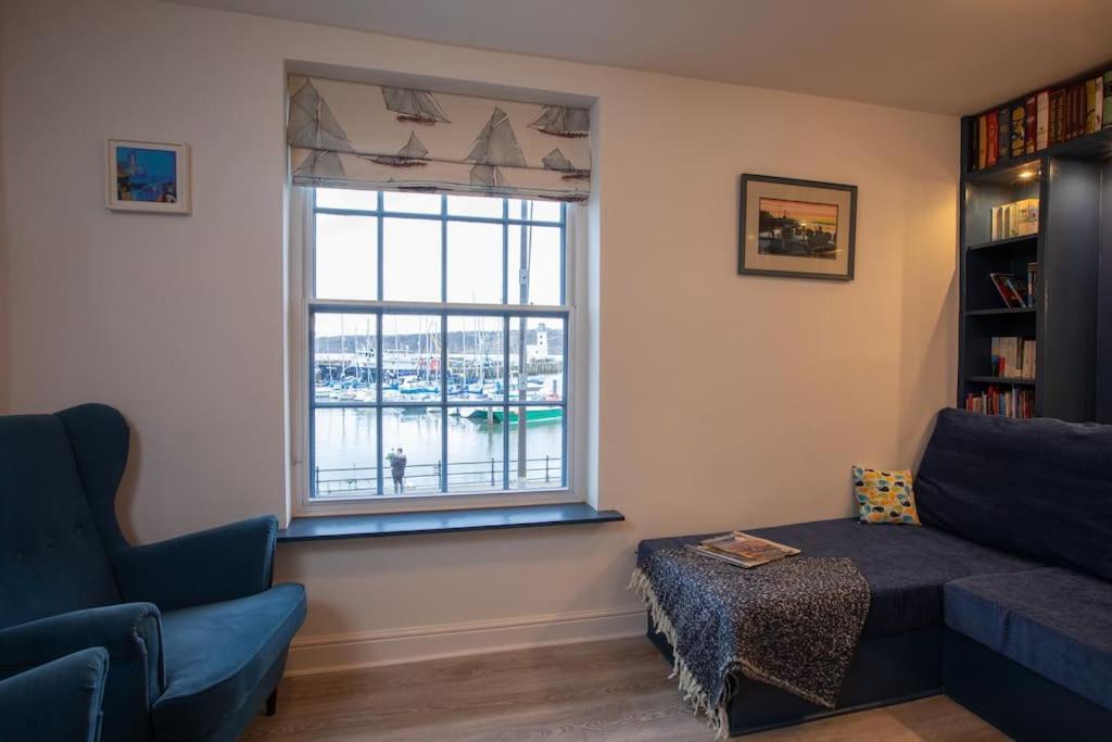 Herring Girl House - Harbourside Property, Sleeps 8 Скарборо Екстер'єр фото