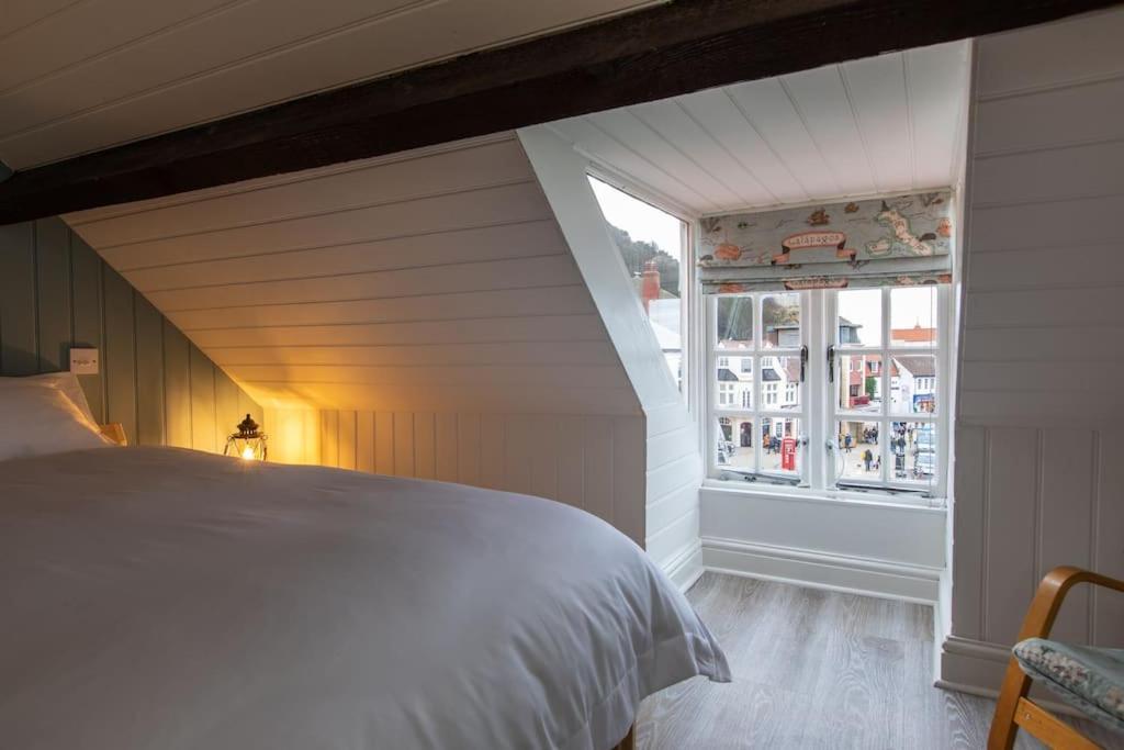 Herring Girl House - Harbourside Property, Sleeps 8 Скарборо Екстер'єр фото